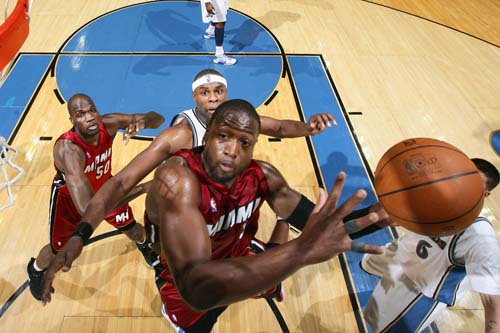 着激烈的竞 着激烈的竞