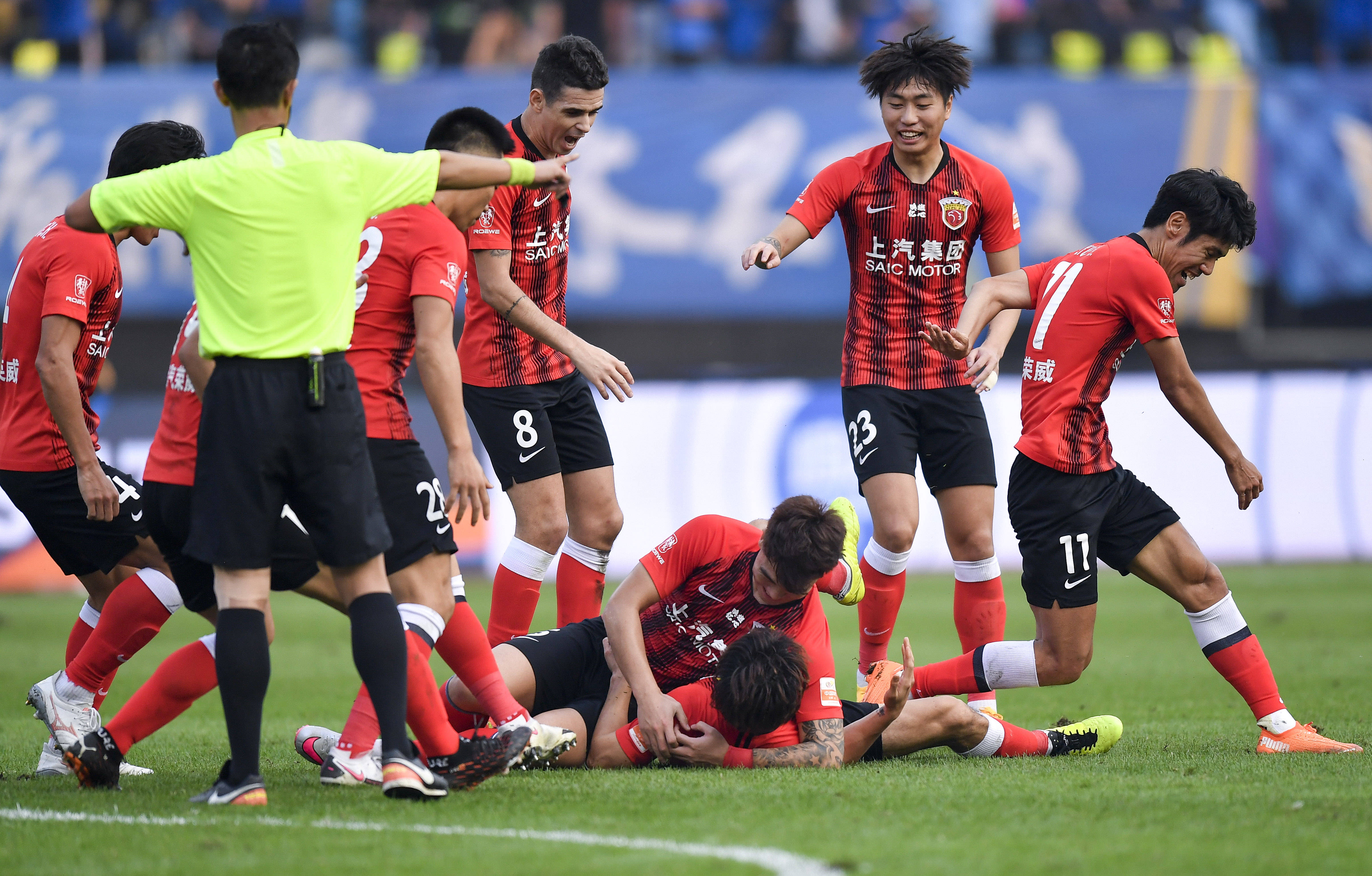 大球队的重 大球队的重